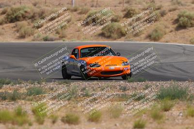 media/Jun-01-2025-CalClub SCCA (Sun) [[eae223c5dd]]/Group 5/Qualifying/